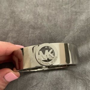 Michael Kors Chunky bracelet